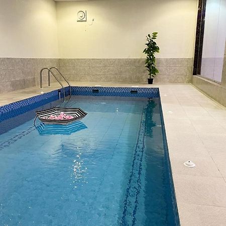 فيلا هابي نايت Villa Ash Shafā Екстериор снимка