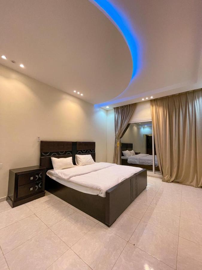 فيلا هابي نايت Villa Ash Shafā Екстериор снимка