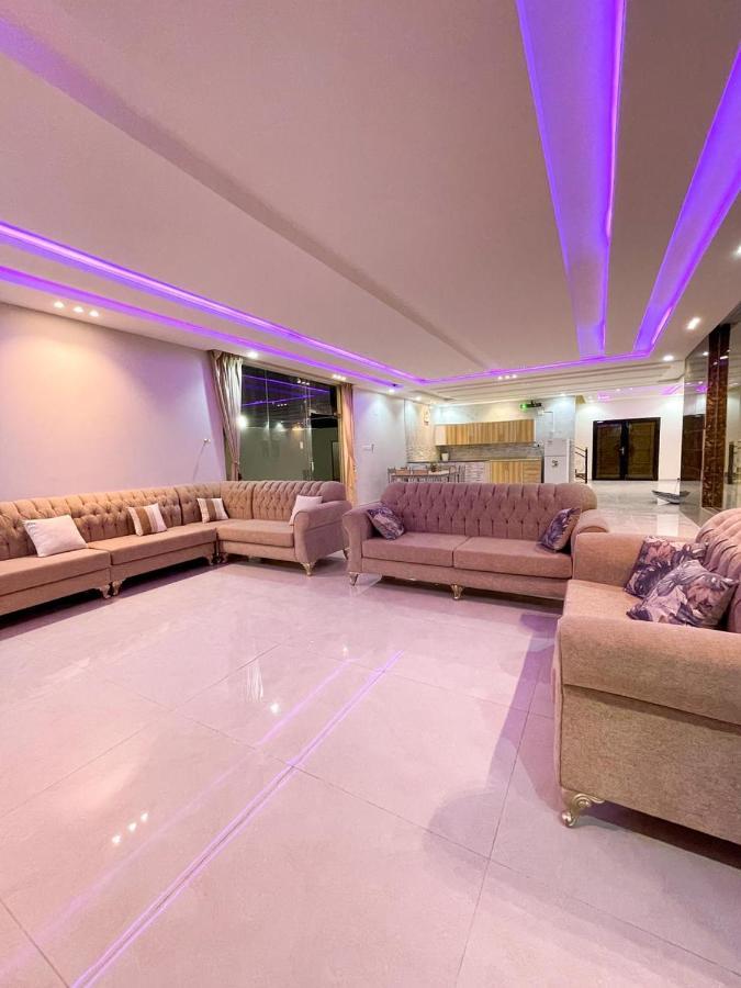 فيلا هابي نايت Villa Ash Shafā Екстериор снимка