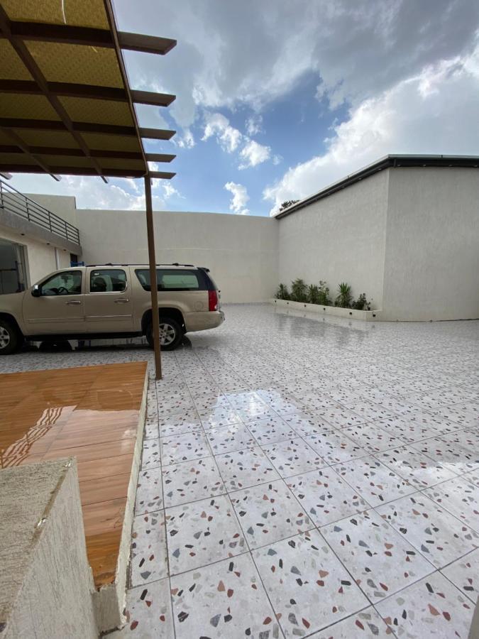 فيلا هابي نايت Villa Ash Shafā Екстериор снимка
